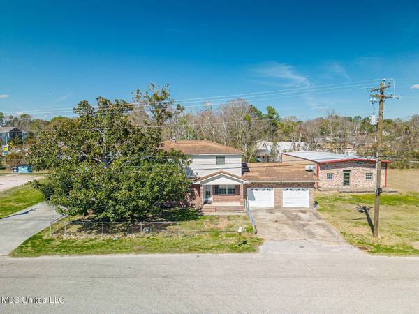 3222 Toncrey Road, D'iberville, MS 39540