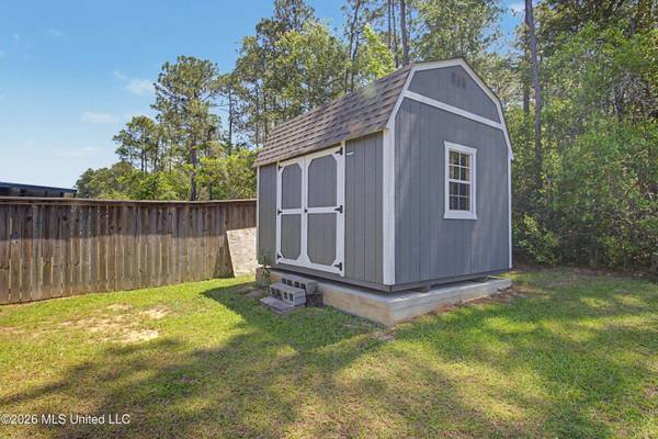 12285 Savannah Circle, Ocean Springs, MS 39564