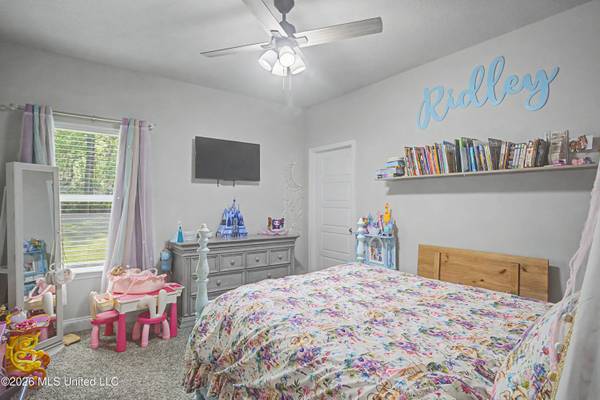 12285 Savannah Circle, Ocean Springs, MS 39564