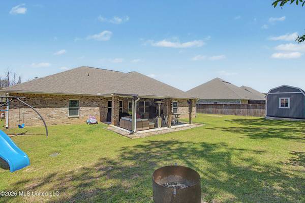 12285 Savannah Circle, Ocean Springs, MS 39564