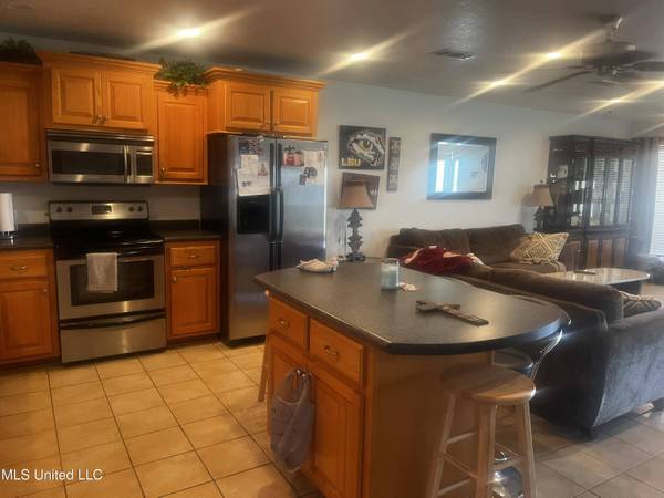 3222 Toncrey Road, D'iberville, MS 39540