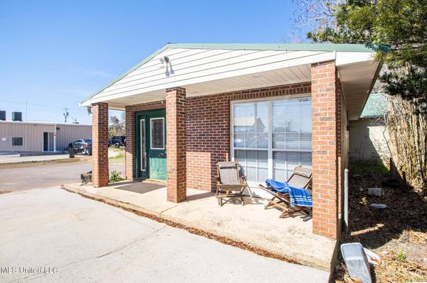 3222 Toncrey Road, D'iberville, MS 39540