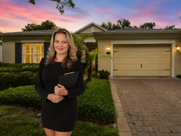 Adrienne Kane creating a personalized preparation strategy to make your home stand out.