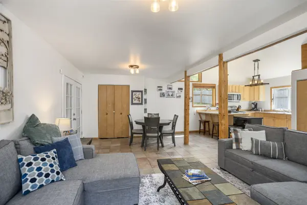 3410 N Paradise Ln, Wasilla, AK 99623-9262