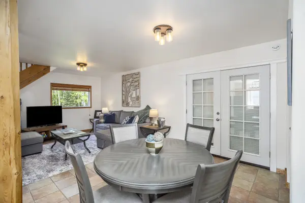 3410 N Paradise Ln, Wasilla, AK 99623-9262