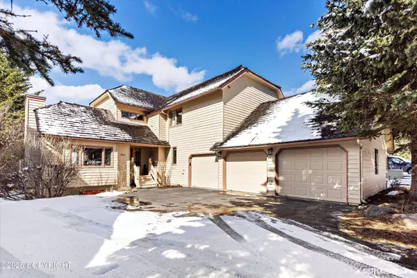 18620 Kittiwake CIR, Anchorage, AK 99516