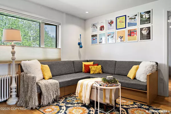 1015 Beech LN #5, Anchorage, AK 99501