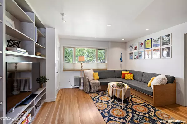 1015 Beech LN #5, Anchorage, AK 99501