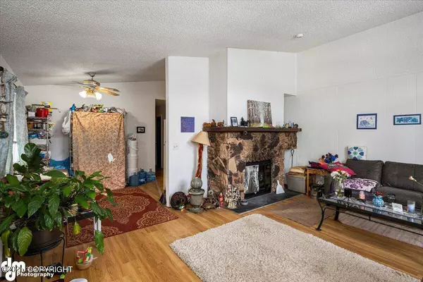 310 & 312 Bolin ST, Anchorage, AK 99504