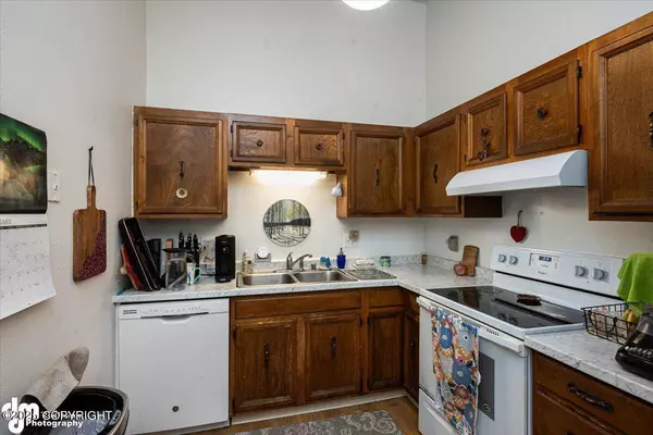 310 & 312 Bolin ST, Anchorage, AK 99504