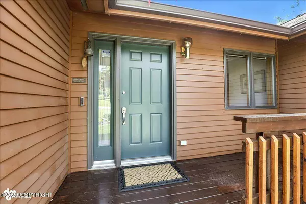 12320 Hilltop DR, Anchorage, AK 99515