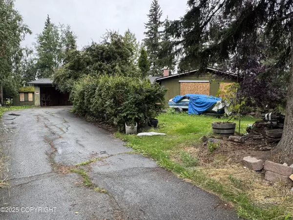 2718 Lee ST, Anchorage, AK 99504