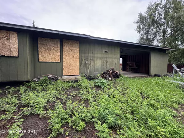 2718 Lee ST, Anchorage, AK 99504