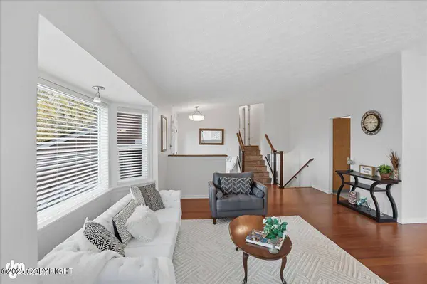 13245 Ridgewood CIR, Anchorage, AK 99516