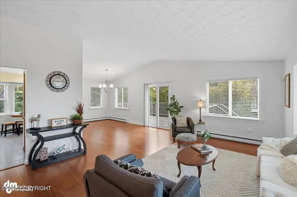 13245 Ridgewood CIR, Anchorage, AK 99516