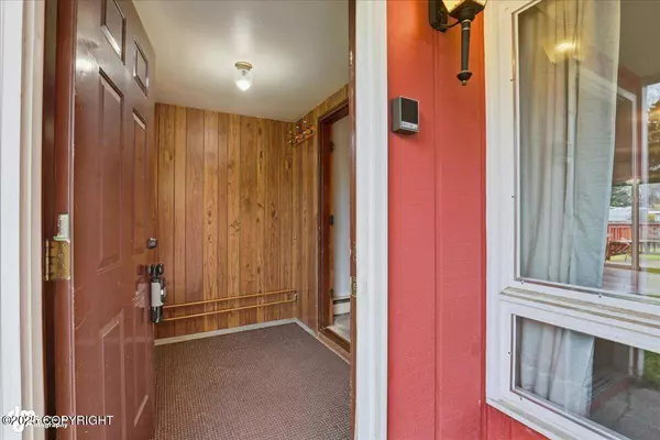 1516 Otter ST, Anchorage, AK 99504