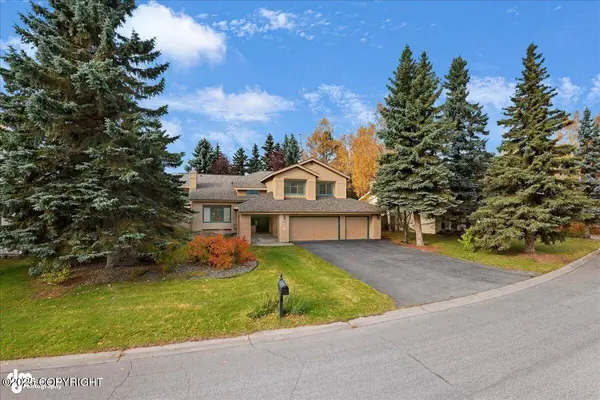 2400 Belmont DR, Anchorage, AK 99517