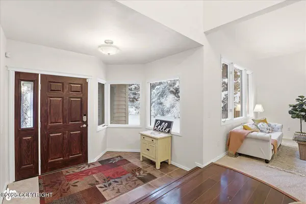 2400 Belmont DR, Anchorage, AK 99517