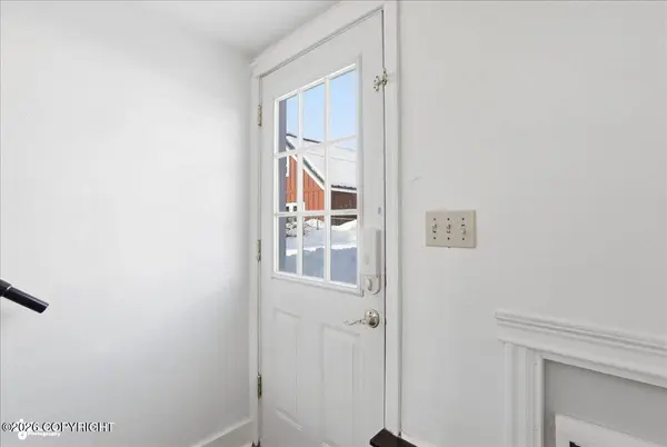 629 W 15th AVE, Anchorage, AK 99501