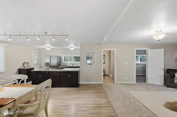 2609 Kona LN, Anchorage, AK 99517