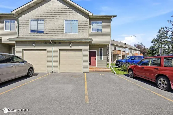 220 Glenn Abbey PL