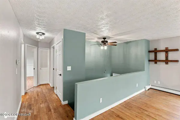 10812 Goodpaster CIR, Eagle River, AK 99577