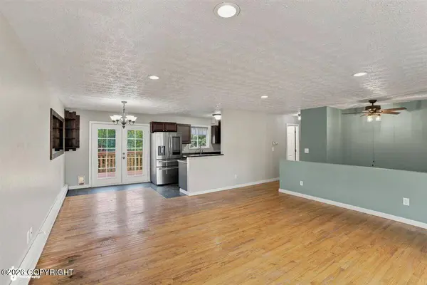 10812 Goodpaster CIR, Eagle River, AK 99577