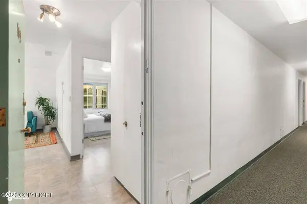 525 W 3rd AVE #402, Anchorage, AK 99501