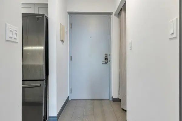 3740 Albert St #605, Burnaby, BC V5C 5Y7