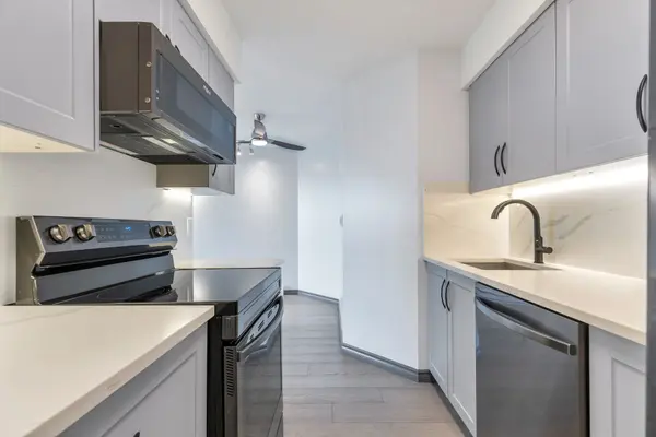 3740 Albert St #605, Burnaby, BC V5C 5Y7