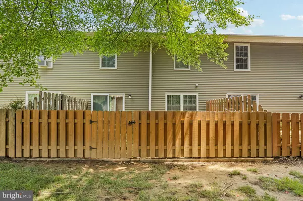 10 PLYMOUTH CT, Bordentown, NJ 08505