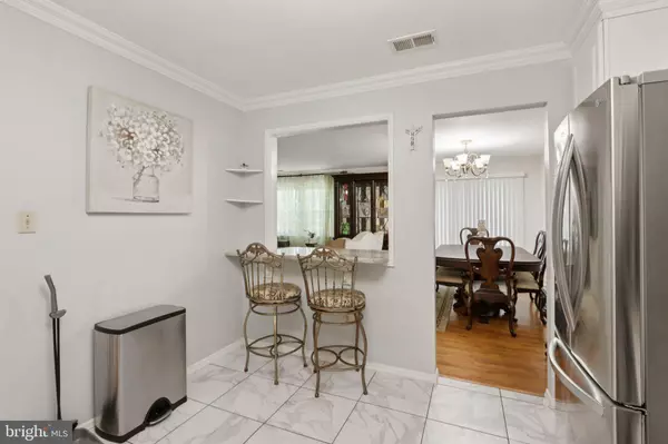 10 PLYMOUTH CT, Bordentown, NJ 08505