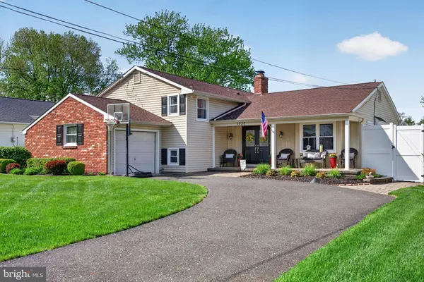 1737 LARK LN, Cherry Hill, NJ 08003