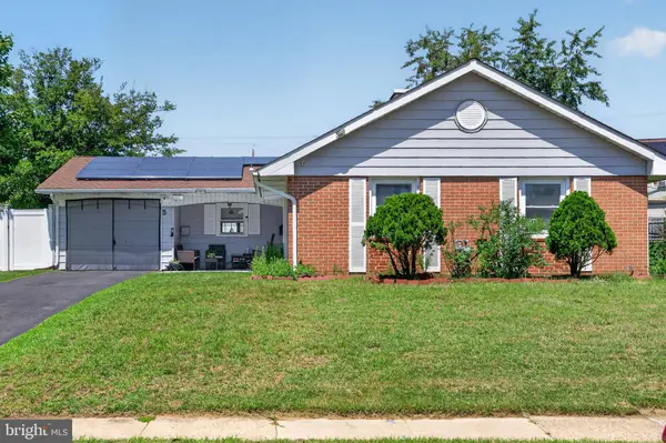 5 BABCOCK LN