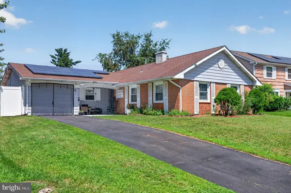 5 BABCOCK LN