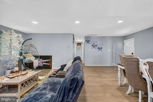 5 BABCOCK LN, Willingboro, NJ 08046