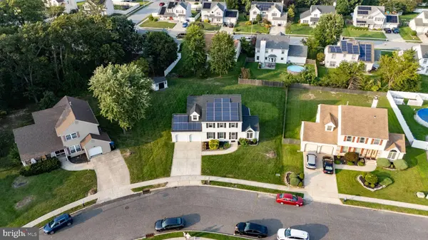 68 LONGWOOD DR, Sicklerville, NJ 08081