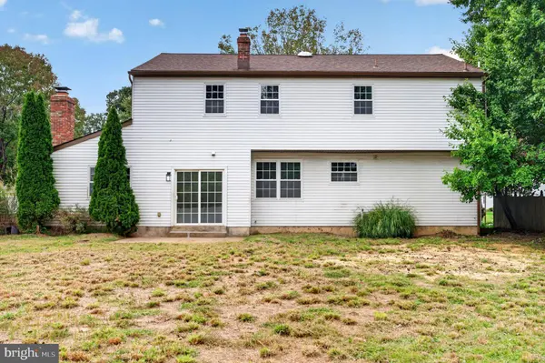 15 W HIGH RIDGE RD, Cherry Hill, NJ 08003