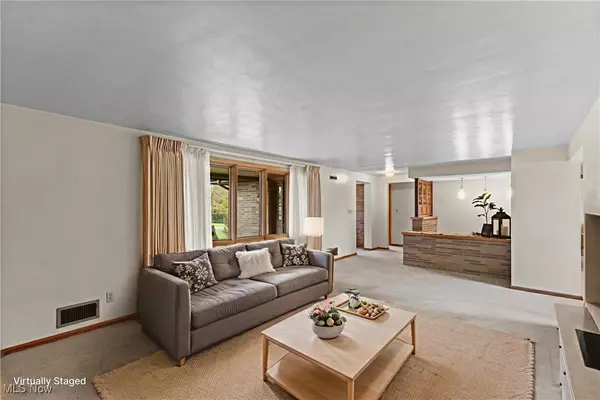 567 Sealock AVE, Steubenville, OH 43952