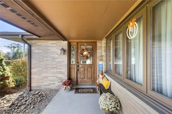 567 Sealock AVE, Steubenville, OH 43952