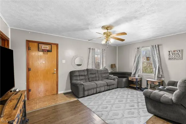 832 Buena Vista BLVD, Steubenville, OH 43952