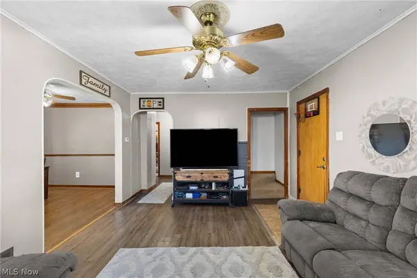 832 Buena Vista BLVD, Steubenville, OH 43952
