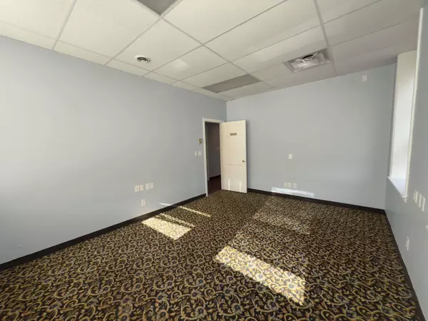 38 Glen AVE, Berlin, NH 03570