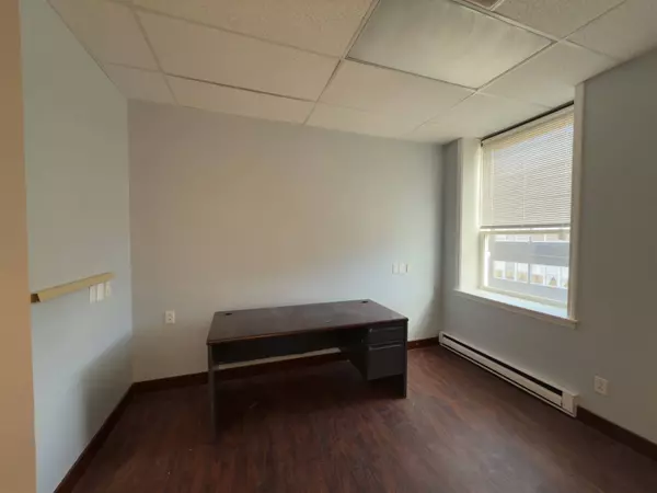 38 Glen AVE, Berlin, NH 03570