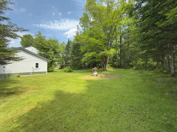 51 Portland ST, Lancaster, NH 03584