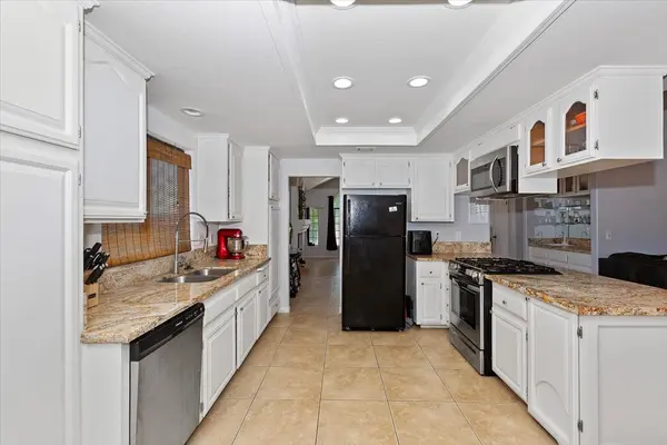 26572 Mainsail Ln, Helendale, CA 92342-7627