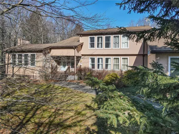 58 Bender Road, Wayne County, PA 18424