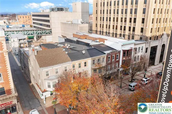915 W Hamilton ST, Allentown City, PA 18101