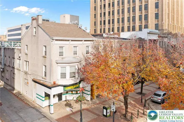 915 W Hamilton ST, Allentown City, PA 18101