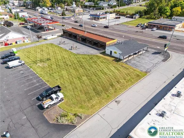 124 S 3rd ST, Coopersburg Boro, PA 18036